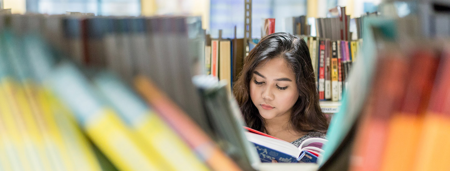 Student working in library